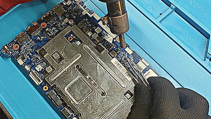 Service of LCD TV, klik kompjuteri resen